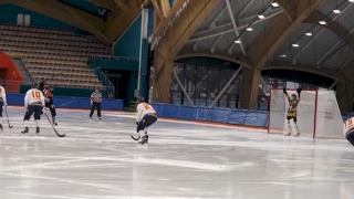 Хоккеисты «Кузбасса» продолжают выигрывать